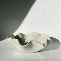 WHITE WAVY BOWL