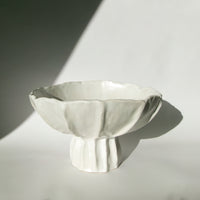 WHITE RUFFLE BOWL