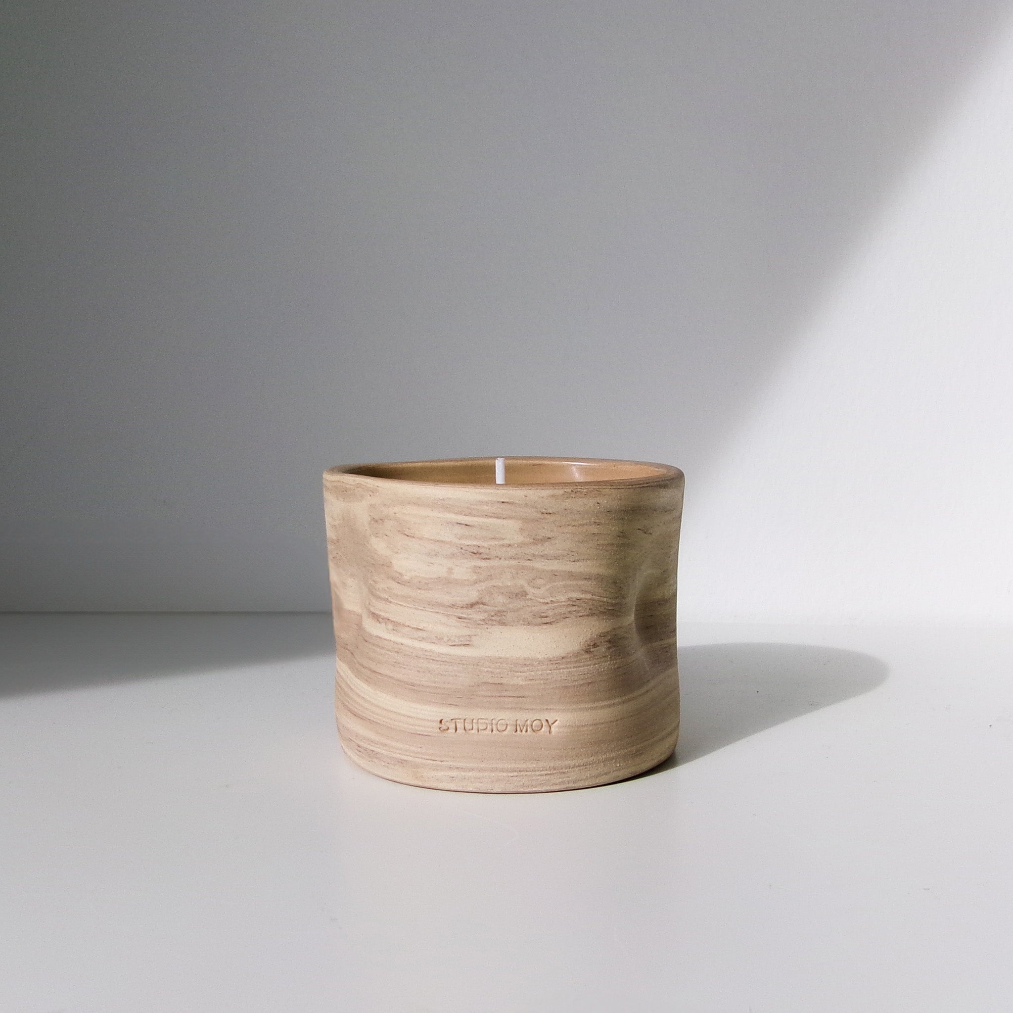 SCENTED MARBLE CANDLE